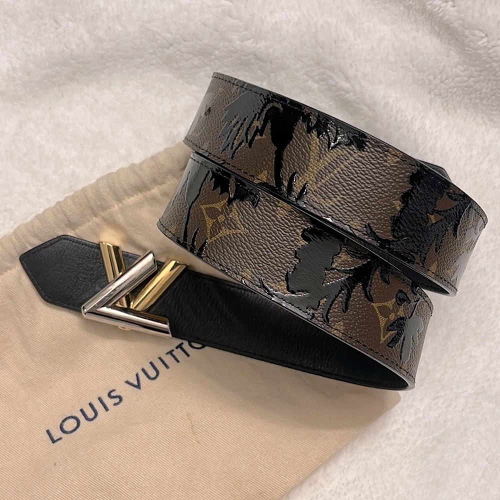 *EXTREMELY RARE* Louis Vuitton Reversible Twist Belt w/ Monogram Blossom Canvas!